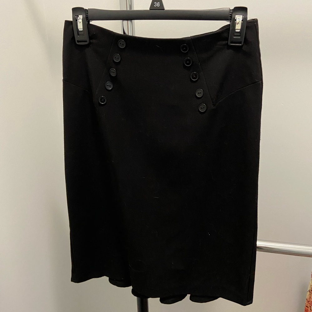 B wear skirt black